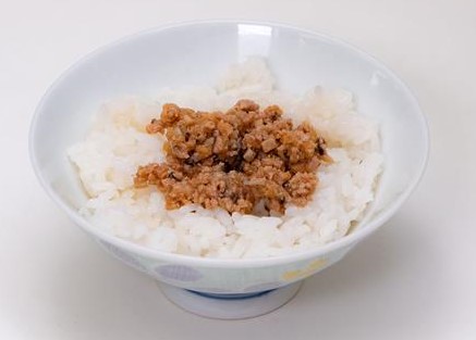 「多古米おかず選手権」で最優秀賞に輝いた「トンでしょうが」（多古町提供）