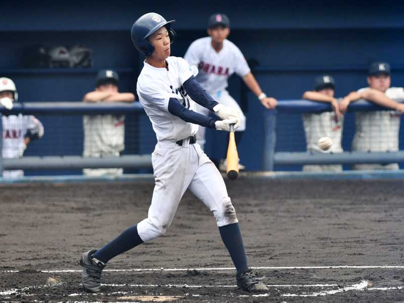 木更津高専─大網・大原・九十九里・茂原樟陽連合　１０回裏連合無死満塁、中村がサヨナラの２点打を放つ＝県総合ＳＣ