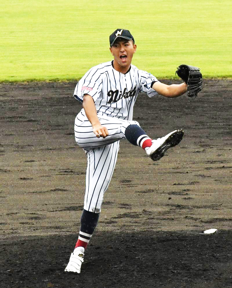 我孫子二階堂―千葉敬愛 三回裏千葉敬愛2死一、三塁、三振を取り雄たけびを上げる我孫子二階堂の神谷=第一カッター