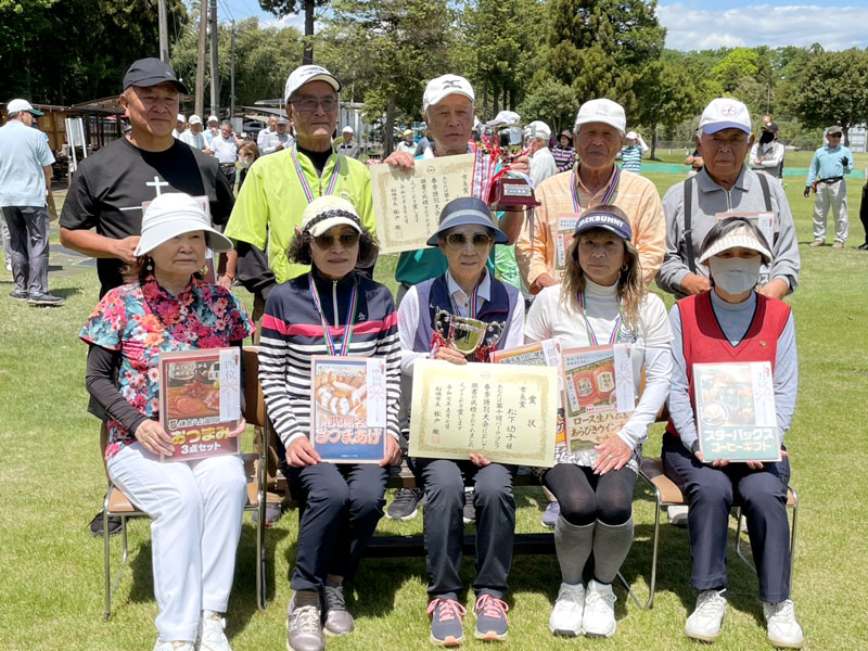 男女の上位入賞者＝オスカーパークゴルフ公園船橋コース