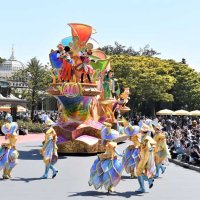 ４０周年記念で刷新したパレード「ディズニー・ハーモニー・イン・カラー」。ダンサーが約３年ぶりに復活した＝１０日