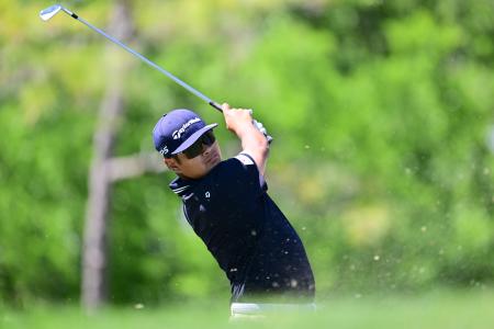 <p>　バルスパー選手権第１ラウンド、１６番でティーショットを放つ久常涼＝１９日、フロリダ州パームハーバー（ゲッティ＝共同）</p>