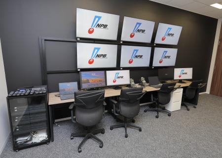 <p>　報道陣に公開されたＮＰＢのリプレーセンター＝２４日、東京都港区（代表撮影）</p>