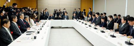 <p>　首相官邸で開かれた総合科学技術・イノベーション会議＝２７日午前</p>
