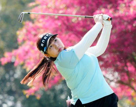 <p>　第２日、通算９アンダーで首位の小林光希＝ＵＭＫＣＣ</p>