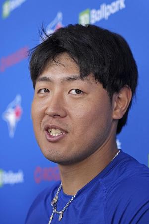 　ブルージェイズ・岡本＝２０日、ダンイーデン