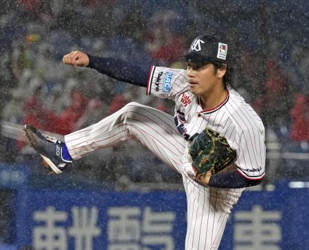 <p>　６回途中３失点で勝利したヤクルト・小川＝神宮</p>