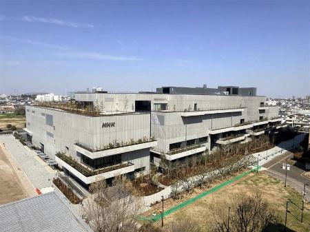 <p>　埼玉県川口市の再開発エリアに完成したＮＨＫの新施設の東棟（ＮＨＫ提供）</p>