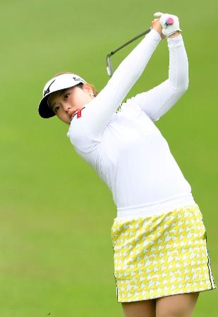 <p>　第３日、通算７アンダーで首位の仲村果乃＝葛城ＧＣ</p>