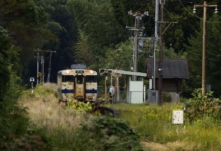 <p>　福岡県飯塚市のＪＲ筑豊線、筑前内野駅＝２０２２年</p>