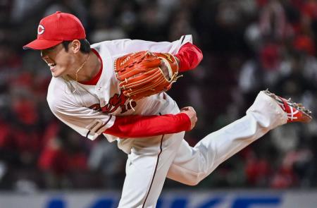 <p>　巨人戦に先発し、７回途中２失点で今季初勝利を挙げた広島・森下＝マツダ</p>