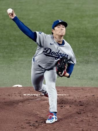 <p>　ブルージェイズ戦に先発したドジャース・山本＝トロント（共同）</p>