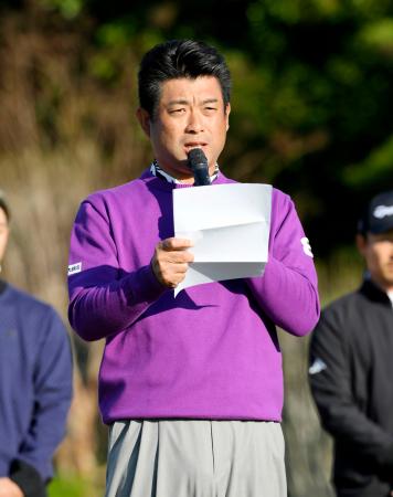 <p>　尾崎将司さんの追悼セレモニーで思い出を語る池田勇太＝８日午前、三重県東建多度ＣＣ名古屋</p>