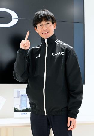 <p>　今季からパラ陸上に挑戦する嶋津雄大＝８日、東京都渋谷区</p>