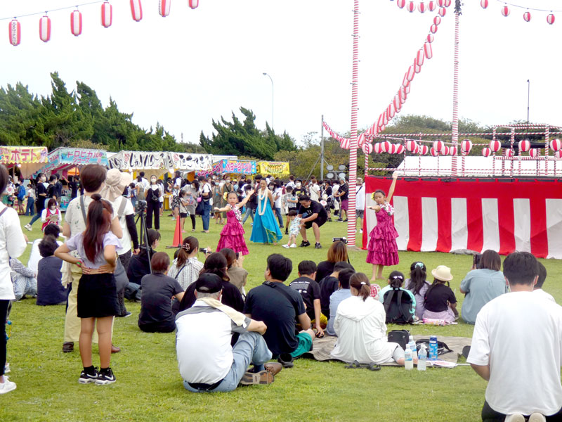 多数の町民が集まり、にぎわった白子町げんき夏祭り＝白子町