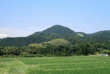 登り、眺める故郷の名山　房総の富士山　【千葉地理学会連載　おもしろ半島　ちばの地理再発見】