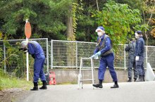 印西の防火貯水槽に男性遺体　左の足首切断、首と体に傷　千葉県警