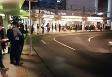 【地震ルポ】取材終え…記者も帰宅困難に　ホテル満室相次ぐ　県都・千葉駅前