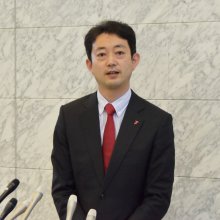 オミクロン株　濃厚接触者、県内に１３人　全員陰性、健康観察は継続　熊谷知事「特別な対応必要」