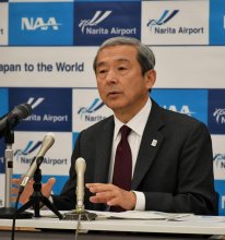 国際線旅客数過去最低　コロナ禍　１８９万人１９年比９５％減　２０２１年成田空港　貨物量は最高
