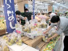 ひょうで被災「市川の梨」イオン市川妙典店で販売　来週以降、千葉県内イオン系列店でも　「甘さ、みずみずしさ変わらない」