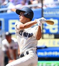 食らいつき打撃で援護を　興南は沖縄大会５試合で失点わずか６　１回戦展望　【市船　甲子園２０２２】