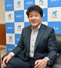 希望あふれるまちへ　寄り添い身近な政治を　初当選の伊藤友則・香取市長　【インタビュー】