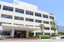【速報】千葉市立高校の教諭、勤務先の女子トイレで盗撮　容疑で逮捕「仕事のストレス発散で」