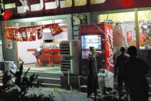 船橋のラーメン店爆発　ガスか、店内には客５人従業員３人