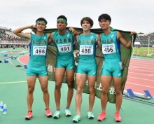 陸上男子４００リレー　市船橋、千葉県勢初Ｖ　ボクシング　ライトフライ級片岡（習志野）準優勝　全国高校総体
