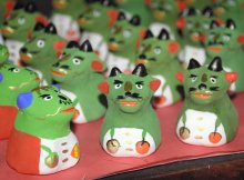 素朴なぬくもり「芝原人形」　丹精込めて縁起物、来年えと「辰」用意　長南で４代目家族が分業手作り　１５～２４日に披露販売