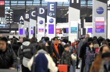 成田空港、出国ラッシュ　水際対策の撤廃後初めての年末年始　１１４万人利用見通し