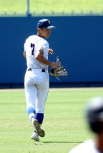 強肩“発動”追加点を阻止　志学館　左翼手・白井　第１０６回全国高校野球　千葉大会　第１３日
