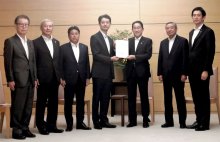 成田空港強化、首相に要望　熊谷知事と自治体連絡協　国家的事業へ