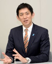世界リードする国に　小林　鷹之 ４９　自民前（４）　２区　【衆院選　千葉県内候補者の横顔】