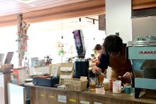 店員は元ひきこもり当事者　気軽に相談、心も満たす　カフェコッソリ（船橋市）　【食と社会の交差点】（１）