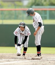 千葉敬愛　１年山本が決勝打　第１０７回全国高校野球　千葉大会　第９日