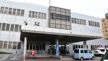 松戸でひき逃げか、３５歳男性死亡　現場にブレーキ痕　「頭から出血している」と通報