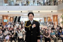 「ニセ警察詐欺」防げ　元ＴＯＫＩＯ城島茂さん、松戸で訴え　「家族や友人に声かけあって」