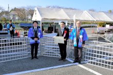 新型わなでイノシシ捕獲　茂原の市街地で効果、製造業者に感謝状