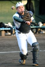 揺るぎない大黒柱　吉岡伸太朗捕手　【聖地に挑む　専大松戸ナインいざ甲子園】