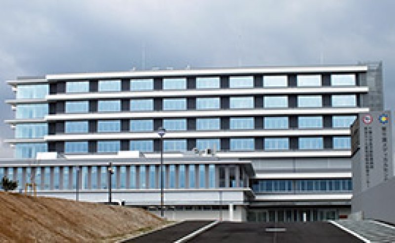 ４月から開院した東千葉メディカルセンター＝東金市丘山台
