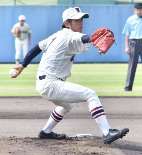 習志野―市船橋　力投する習志野の先発・山内＝船橋市民
