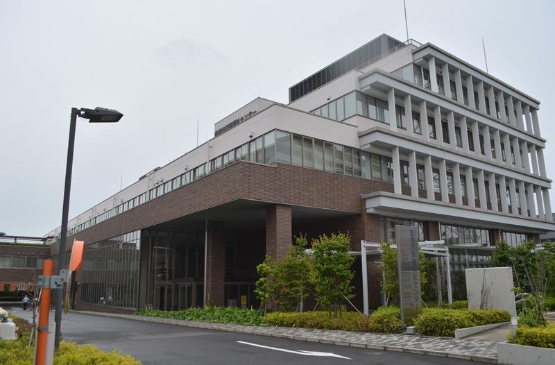中核市移行と同時に開設した市保健所が入る船橋市保健福祉センター＝船橋市北本町
