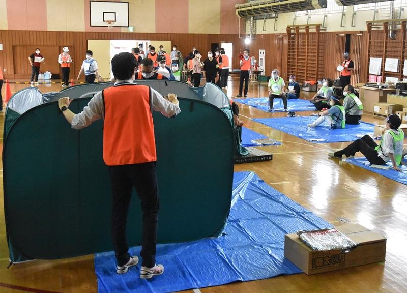 市原市で福祉避難所の開設・運営訓練が初めて行われた＝県立市原特別支援学校

