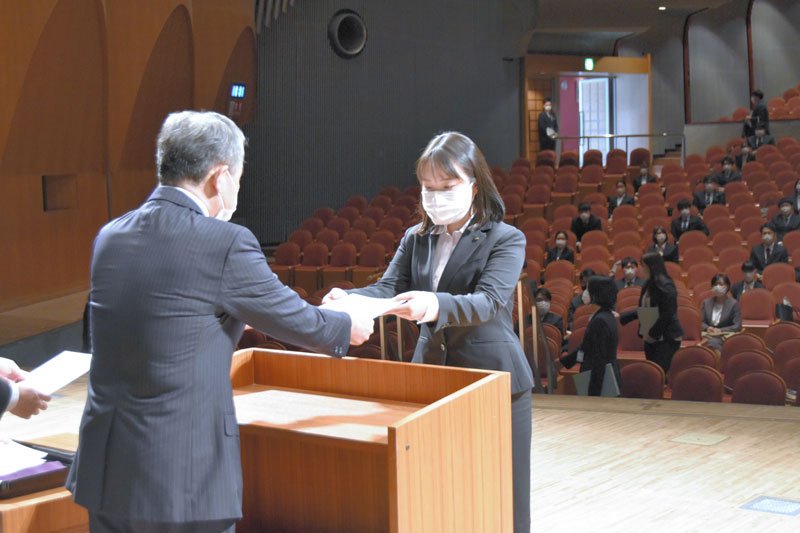 千葉大病院、イオン、県庁…新年度、県内各地で入社式　自覚と責任胸に第一歩　コロナ下３年目、対面開催も