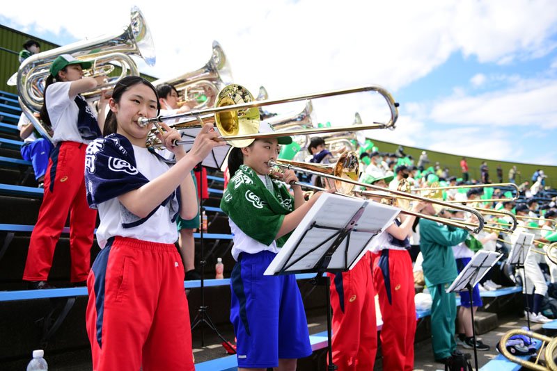 吹奏楽部に受け継がれる「市船ｓｏｕｌ」が県外で初めて演奏された＝栃木県の宇都宮清原球場