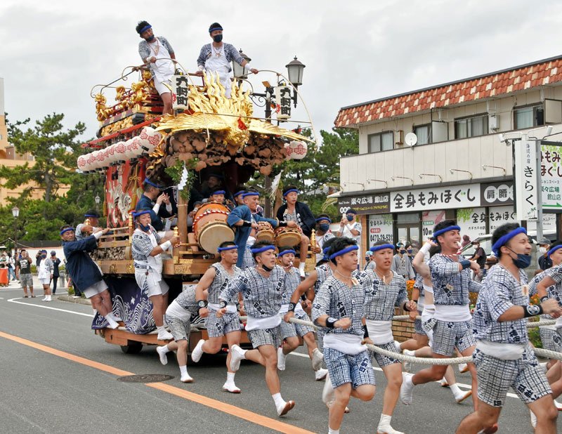 山車とお船、４年ぶり練り歩き　伝統の「やわたんまち」始まる　安房地域最大の祭礼