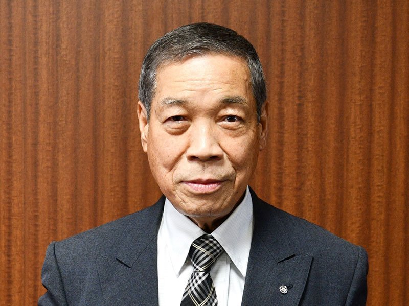 岩田利雄氏