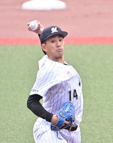 ５回５安打２失点だった千葉ロッテの小島＝ＺＯＺＯマリン
